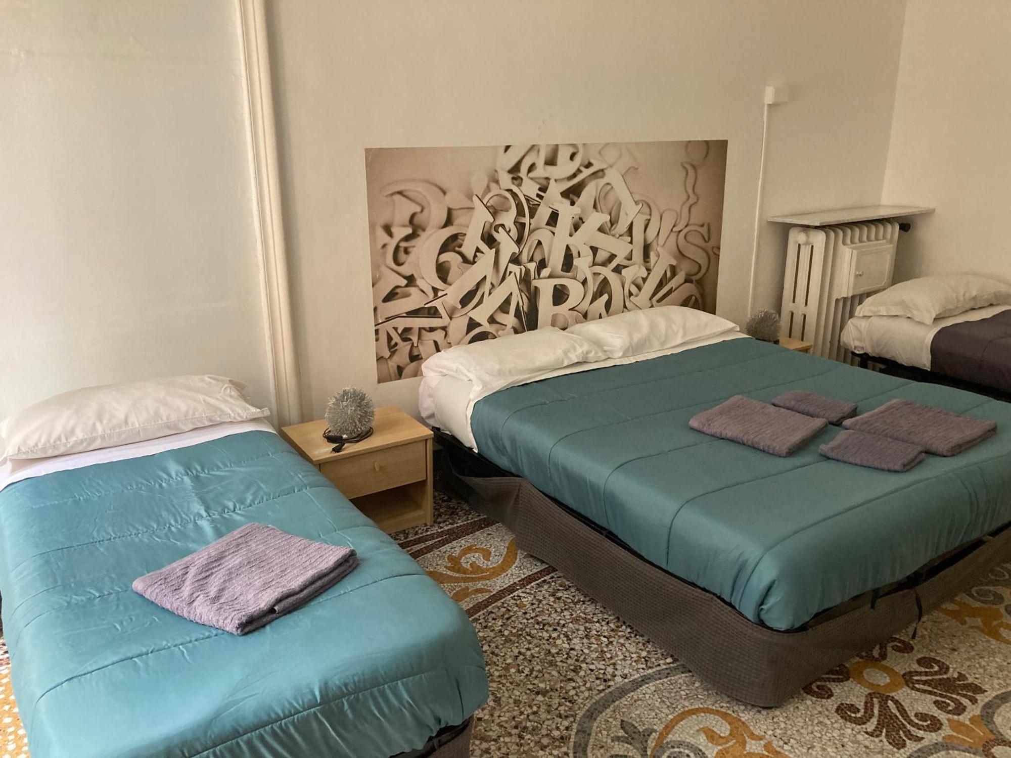 Guest House Roma Janov Exteriér fotografie