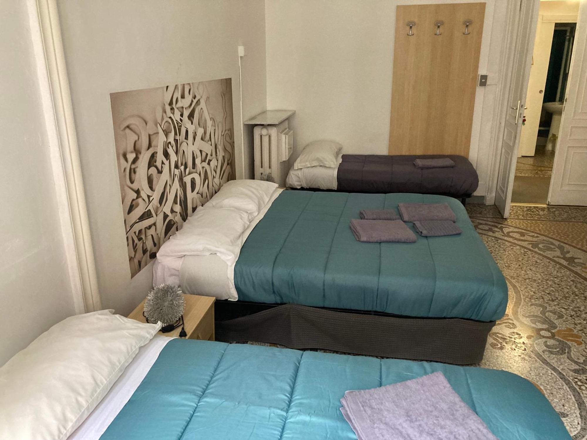 Guest House Roma Janov Exteriér fotografie