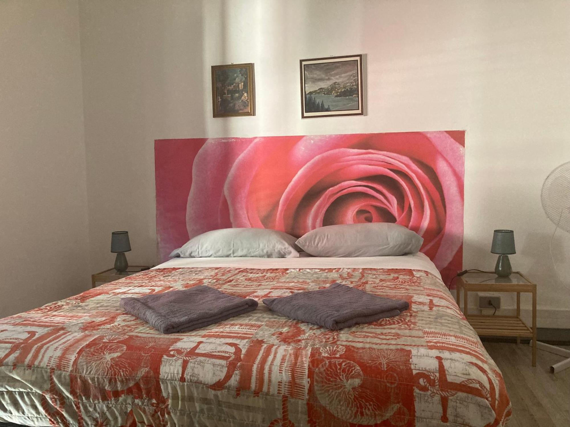 Guest House Roma Janov Exteriér fotografie