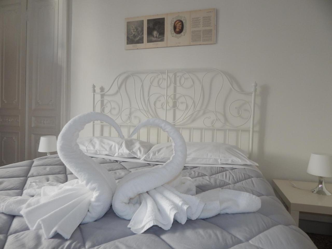 Guest House Roma Janov Exteriér fotografie